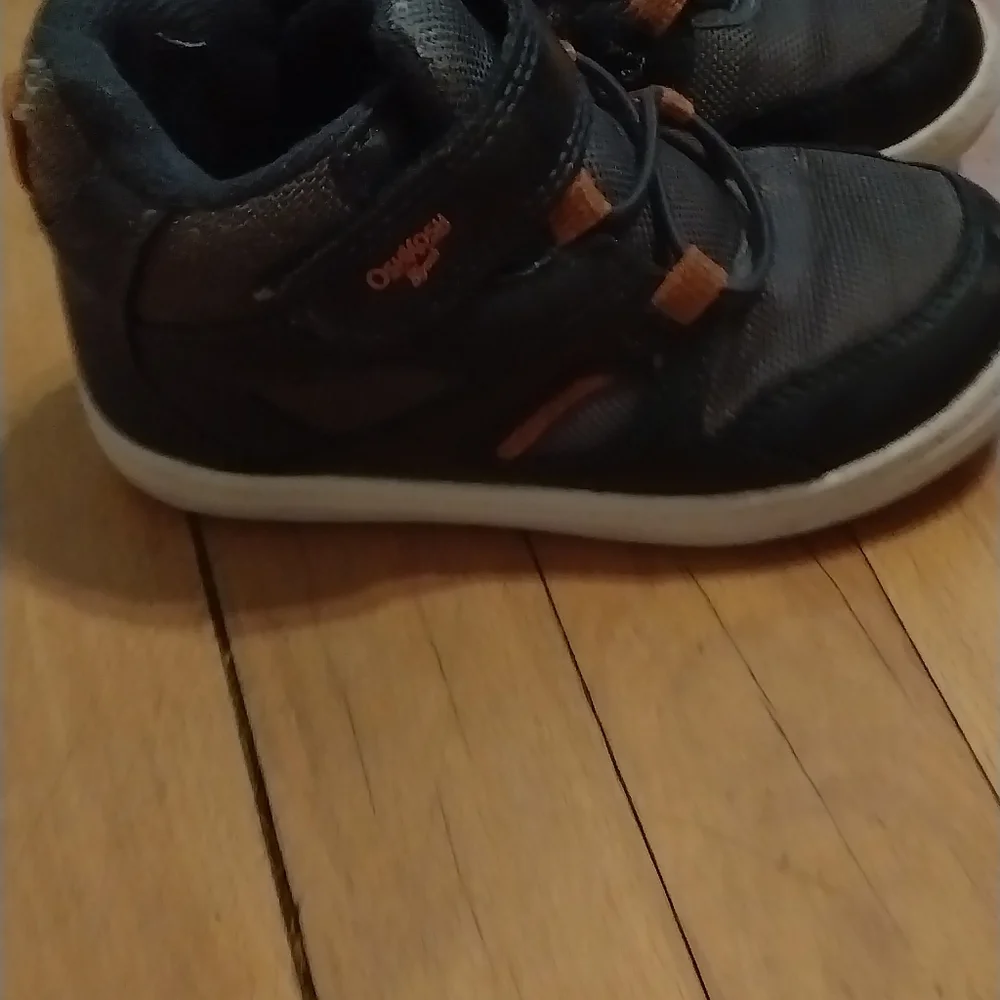 Oshkosh Kids Black and Orange Shoes